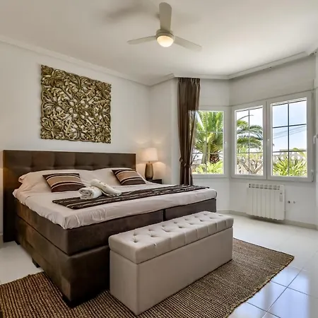 别墅 Very Luxurious Seaside With Private Pool 坎佩略